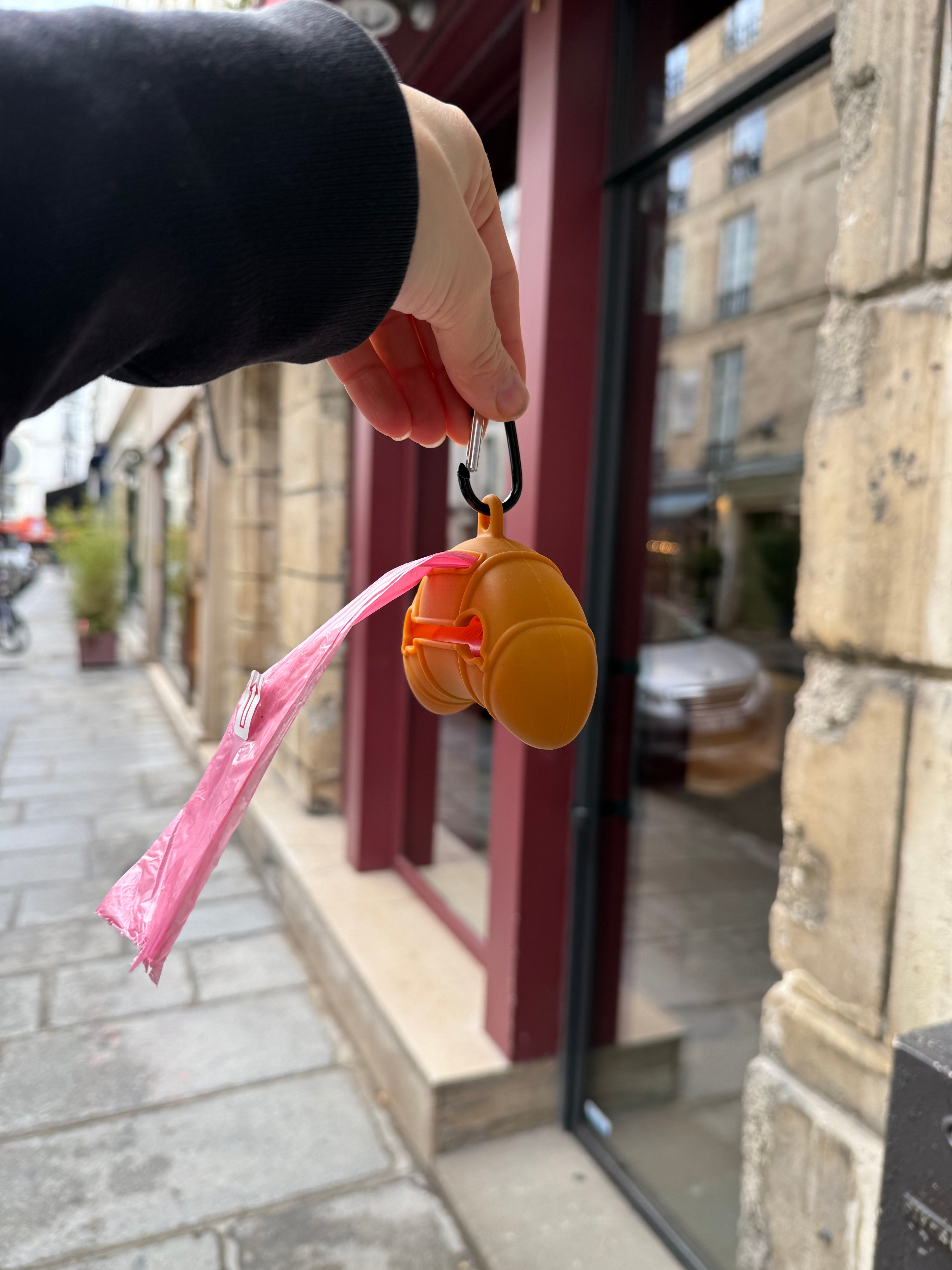 Le Croissant Poop Bag Dispenser (Pre-Order)